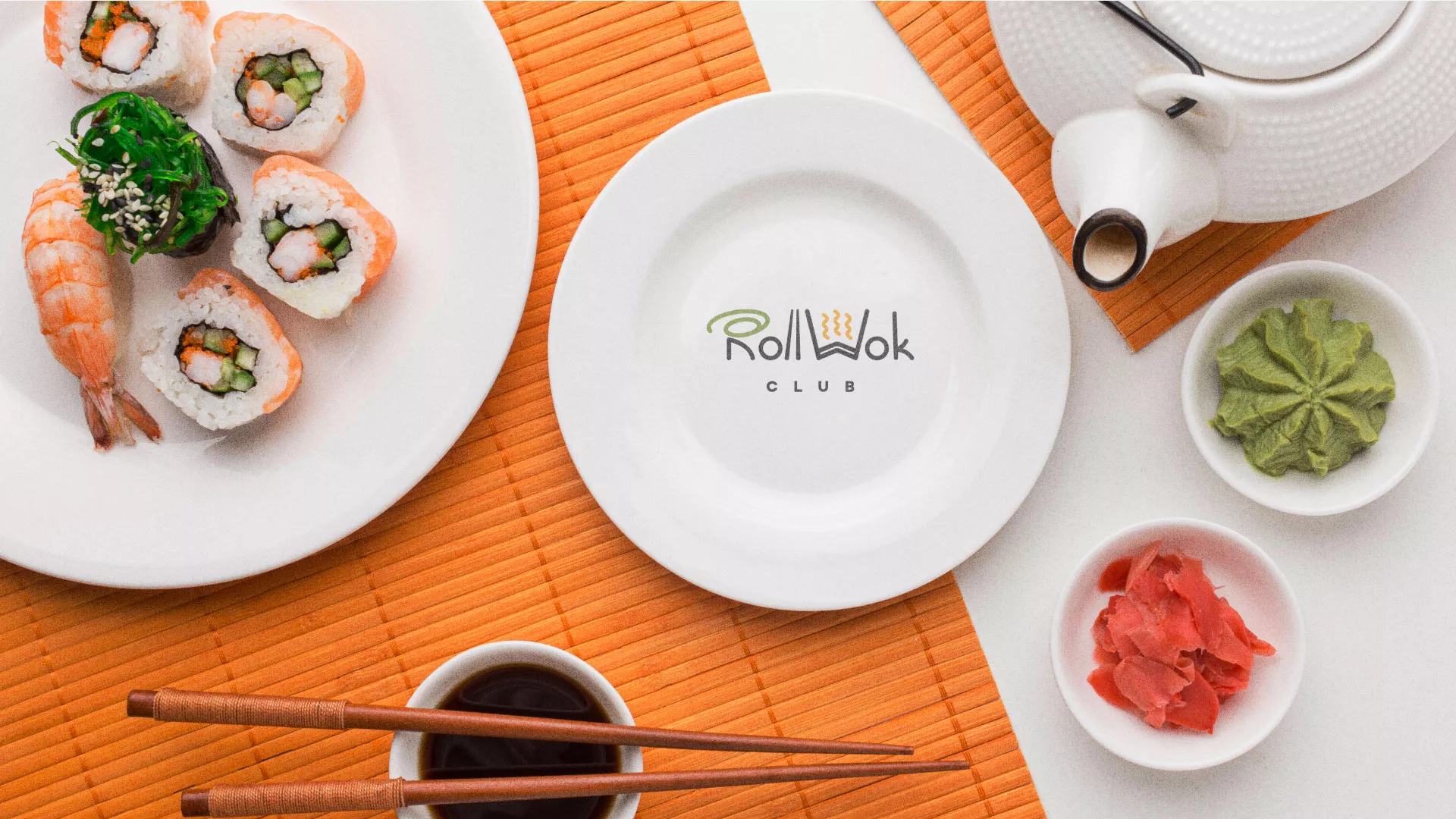 Разработка логотипа и фирменного стиля суши-бара «Roll Wok Club» в Гатчине